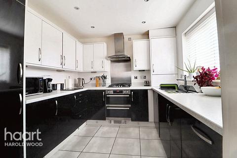 38 Whitworth Avenue, Romford, RM3 7GP