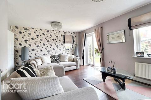 38 Whitworth Avenue, Romford, RM3 7GP