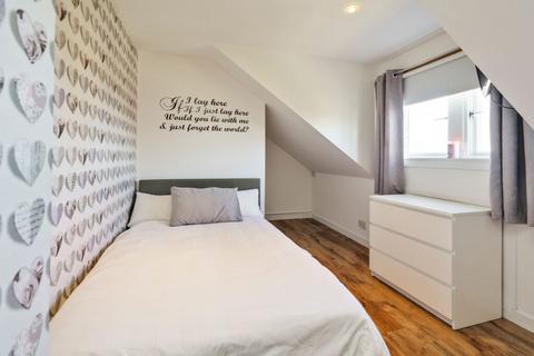 48 Crewe Place, Edinburgh, EH5 2LN