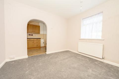 3 bedroom terraced house for sale, Warren Road, Luton, LU1