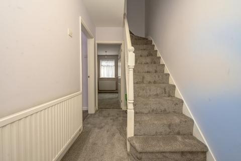 3 bedroom terraced house for sale, Warren Road, Luton, LU1