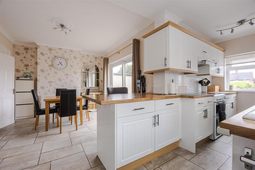 Kitchen diner