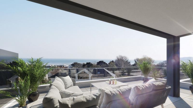 LB-10 d999-86fd-a7a4-b7dc-6d15-7091-cf45-6962 2023