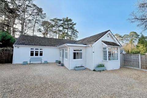 4 bedroom bungalow for sale, Coppice Close, St. Ives, BH24 2LB