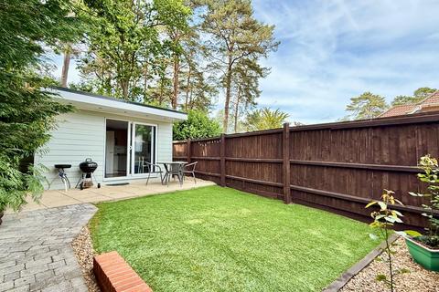 4 bedroom bungalow for sale, Coppice Close, St. Ives, BH24 2LB