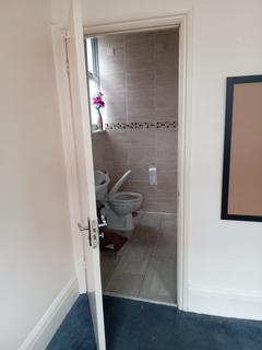 Studio to rent, Ripple Road, Barking IG11