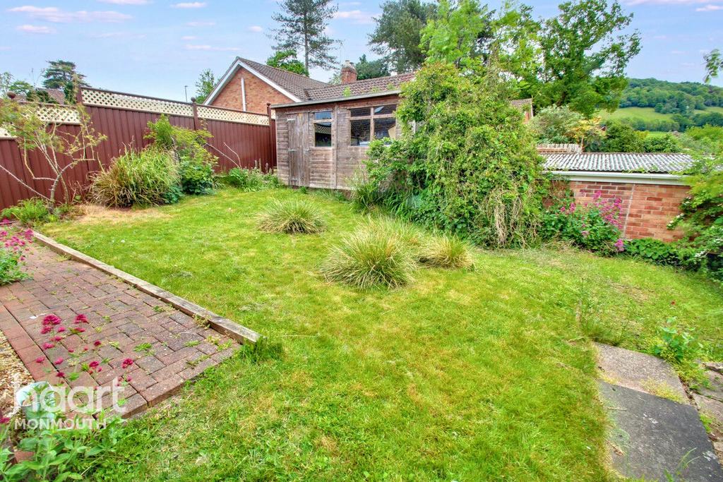 Hillcrest Close Monmouth 2 Bed Semi detached Bungalow For Sale 270 000 hillcrest-close-monmouth-2-bed-semi-detached-bungalow-for-sale-270-000