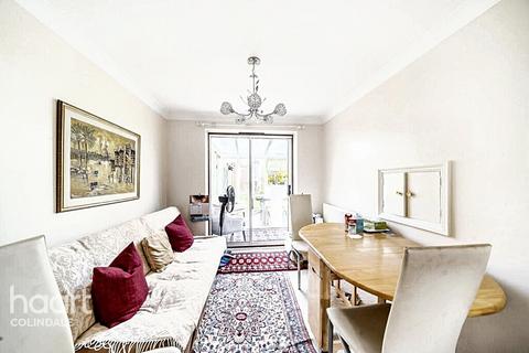 4 bedroom semi-detached house for sale, Glendevon Close, HA8