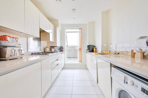 3 bedroom flat for sale, Manor Road, West Ealing, London, W13