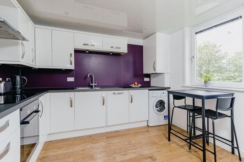 2p Fair A Far, Edinburgh, EH4 6QD
