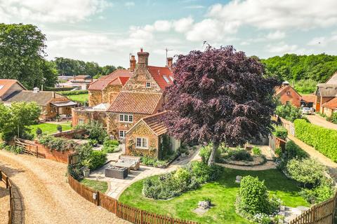 4 bedroom manor house for sale, Middleton