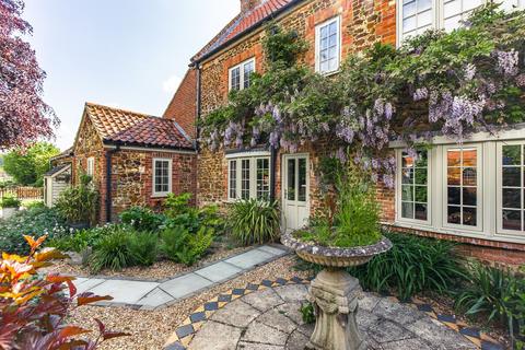 4 bedroom manor house for sale, Middleton