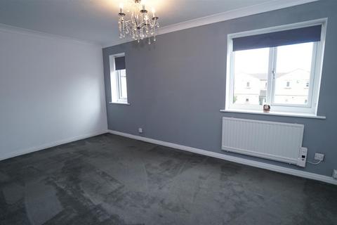14 Emmeline Close, Bradford, BD10 9RF