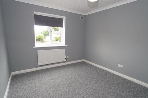 14 Emmeline Close, Bradford, BD10 9RF