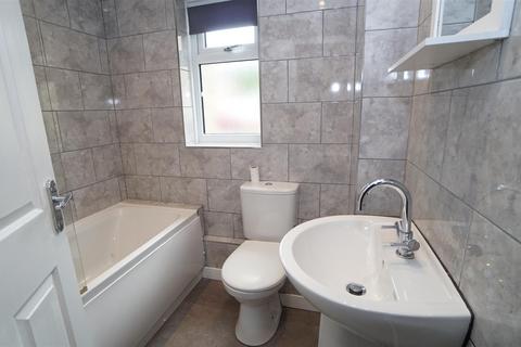 14 Emmeline Close, Bradford, BD10 9RF