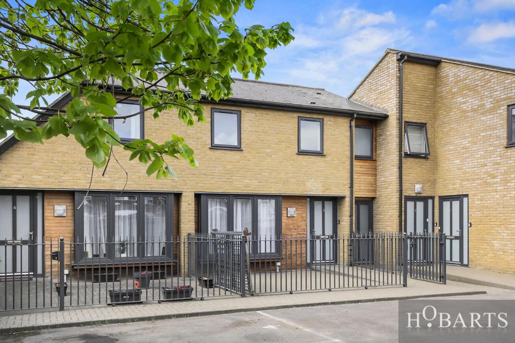 Modern smart 2 Bedroom Terraced House for Sale