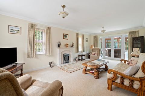 4 bedroom detached house for sale, Southern Close, West Moors, Ferndown, Dorset, BH22