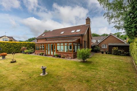 4 bedroom detached house for sale, Southern Close, West Moors, Ferndown, Dorset, BH22
