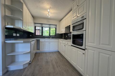 4 Cardew Drift, Kesgrave, Ipswich, IP5 2YP