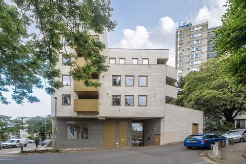 Beaumont Road, Southfields, London, SW19