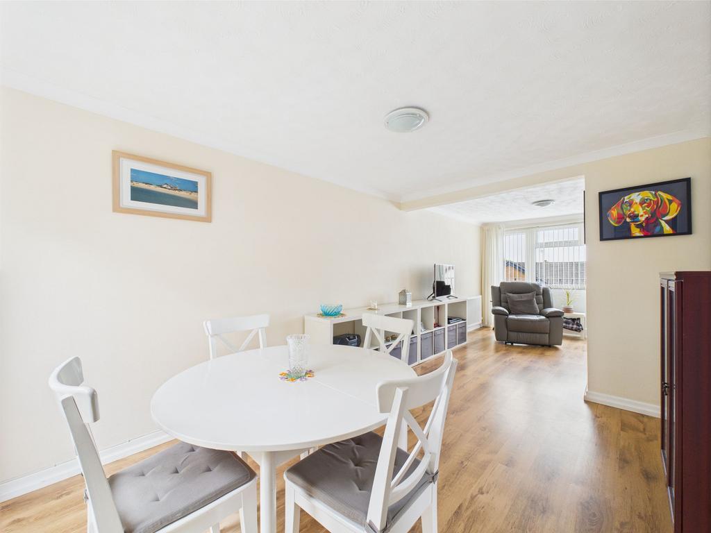 Dining Area and Lounge