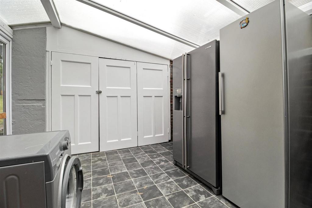 Broadview Gardens 12 018.JPG