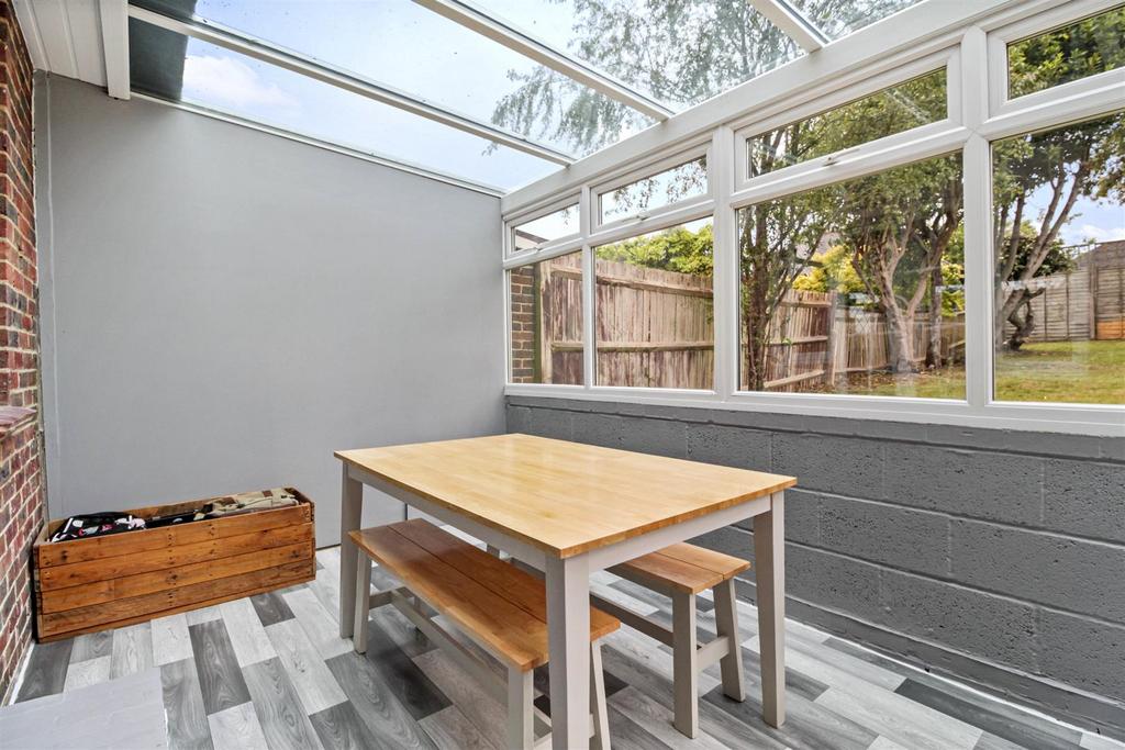 Broadview Gardens 12 023.JPG