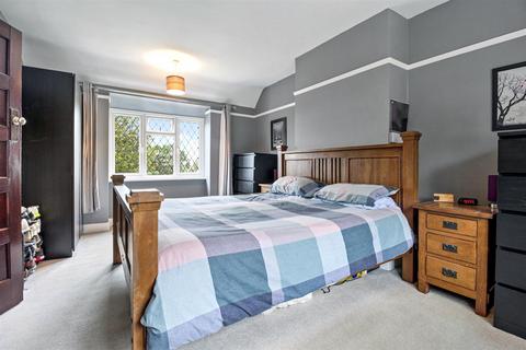 12 Broadview Gardens, Worthing, BN13 3DZ