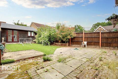 undefined, The Lawns, Stevenage
