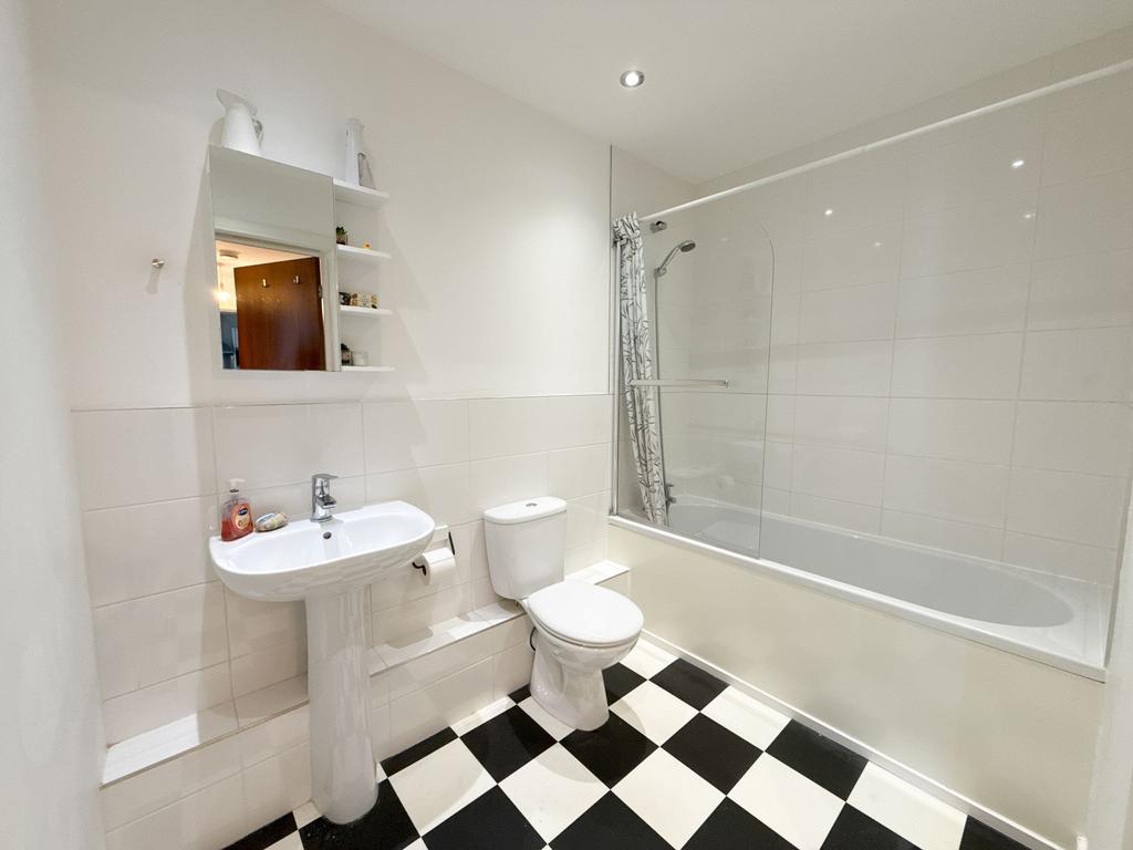 Main Bathroom