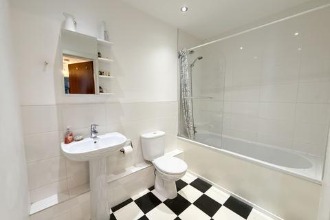 2 bedroom apartment for sale, Worsdell Drive, Gateshead, NE8