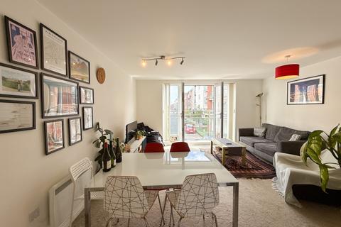 2 bedroom apartment for sale, Worsdell Drive, Gateshead, NE8