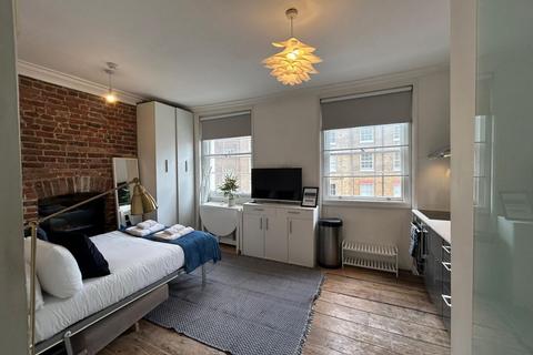 Studio to rent, Gloucester Place, London NW1