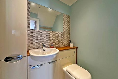 106 Rookery Road, Wombourne, Wolverhampton, WV5 0JG