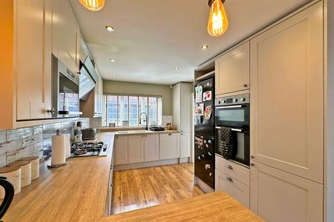 4 bedroom detached house for sale, Rookery Road, Wombourne, WV5