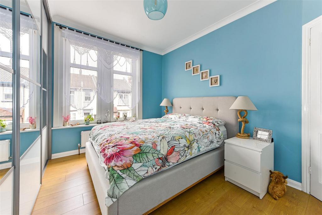 Master Bedroom.jpg