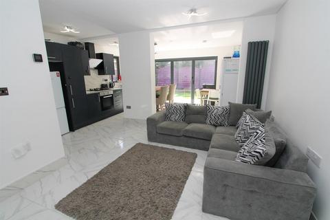 67 Pound Street, Carshalton, SM5 3PG