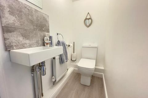 3 bedroom terraced house for sale, The Garrards, Kesgrave IP5