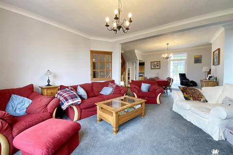 undefined, Briar Dale, Ferryside