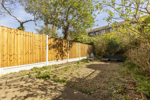 45 Relf Road, London, SE15 4JT