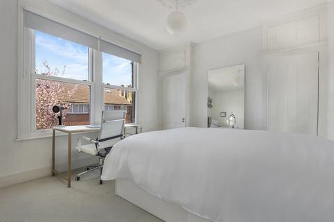 45 Relf Road, London, SE15 4JT