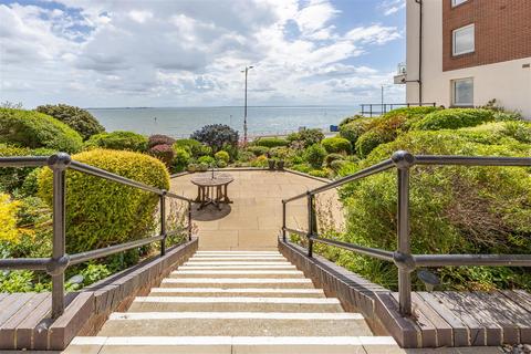 2 bedroom retirement property for sale, HOLLAND ROAD, Westcliff-On-Sea