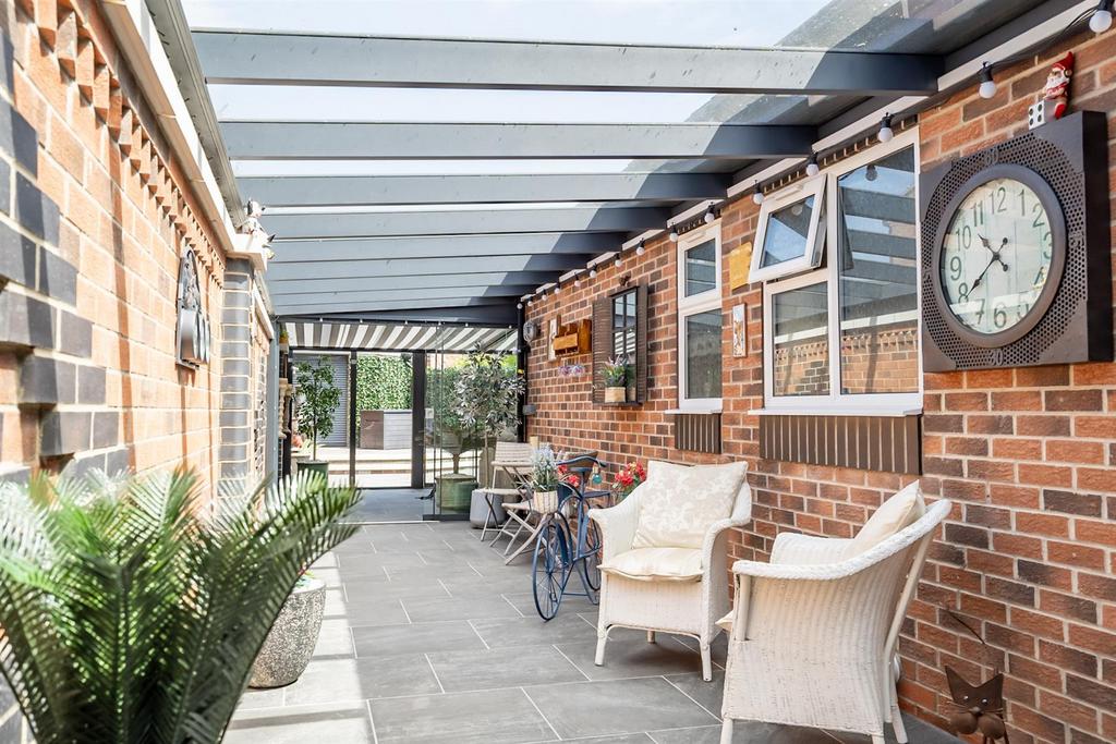 Garden room