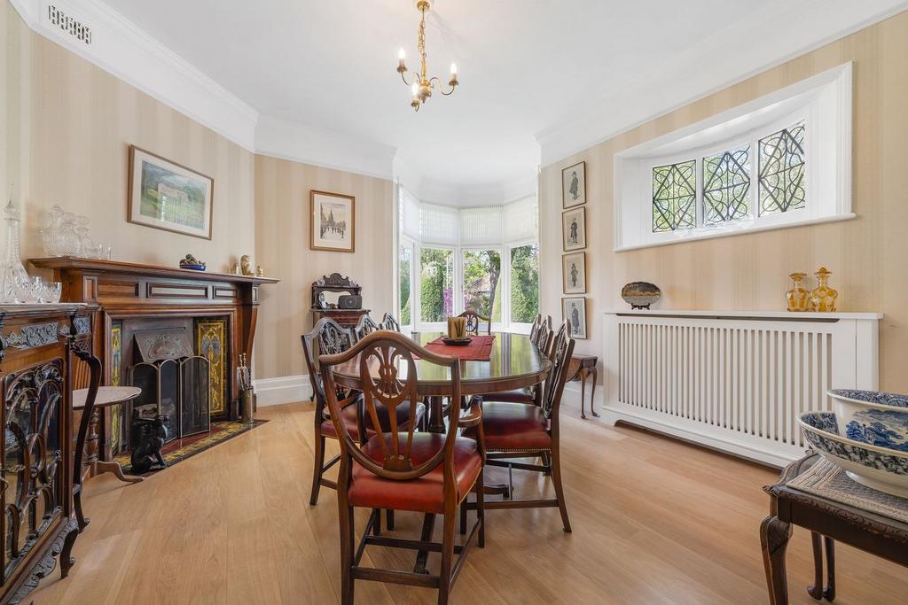 Dining room, fireplace
