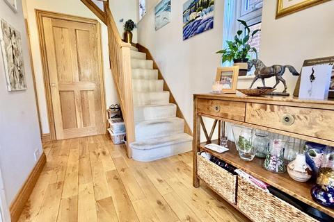 24a Roebuck Road, Rochester, ME1 1UE
