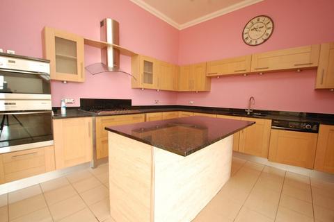 2 bedroom penthouse for sale, Rhapsody Crescent, Warley, CM14