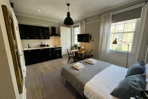 Studio to rent, Gloucester Place, London NW1