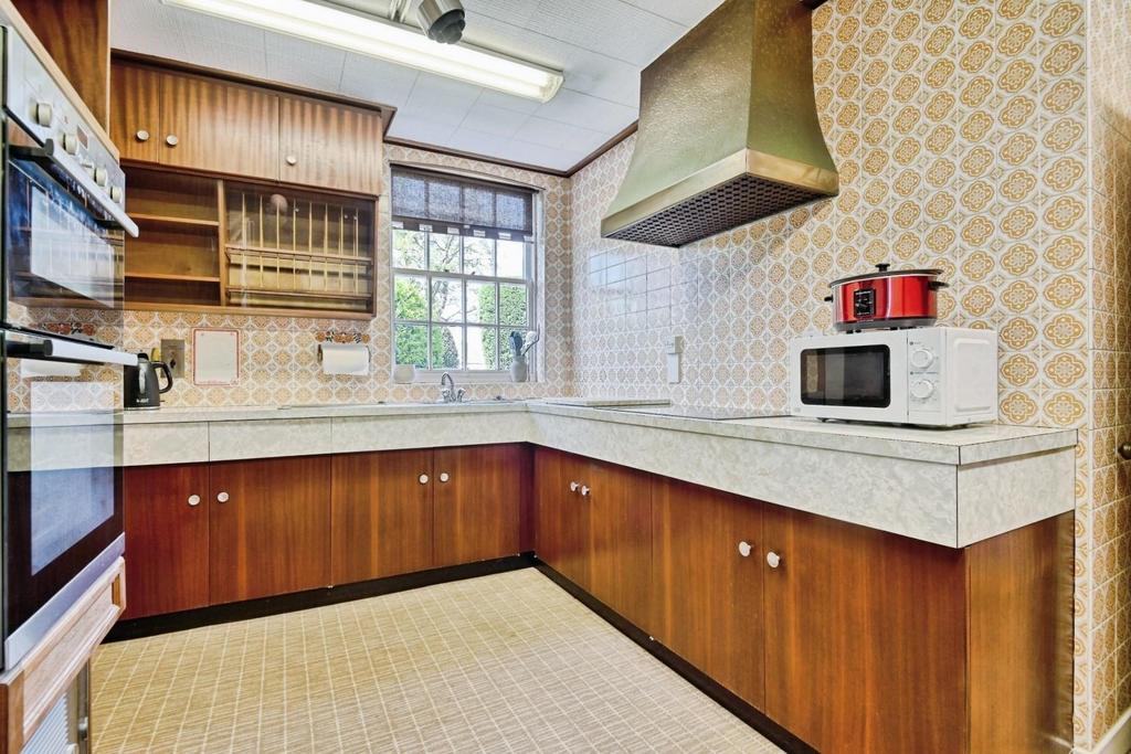 Glascotecottage5.jpg