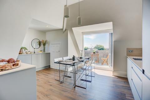 2 bedroom apartment for sale, Eaton Gardens, Eaton Garden Mansions, BN3