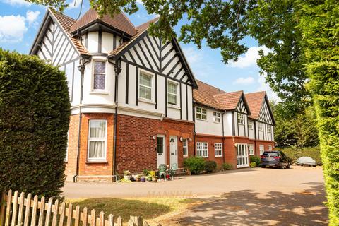 undefined, Dunraven Avenue, Redhill RH1